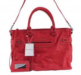 Cумка Balanciaga кораллового цвета