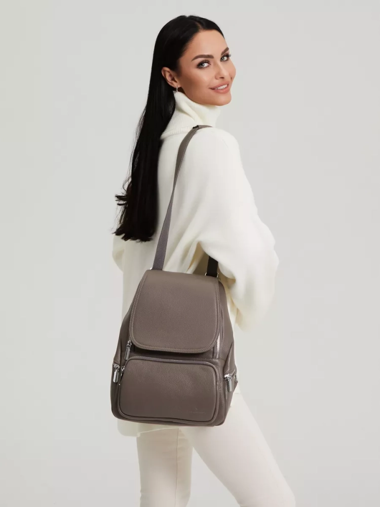 Женский кожаный городской рюкзак PR серый 1029